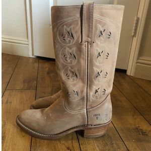 Frye Austin Floral Cut Out western boots, size 8.5